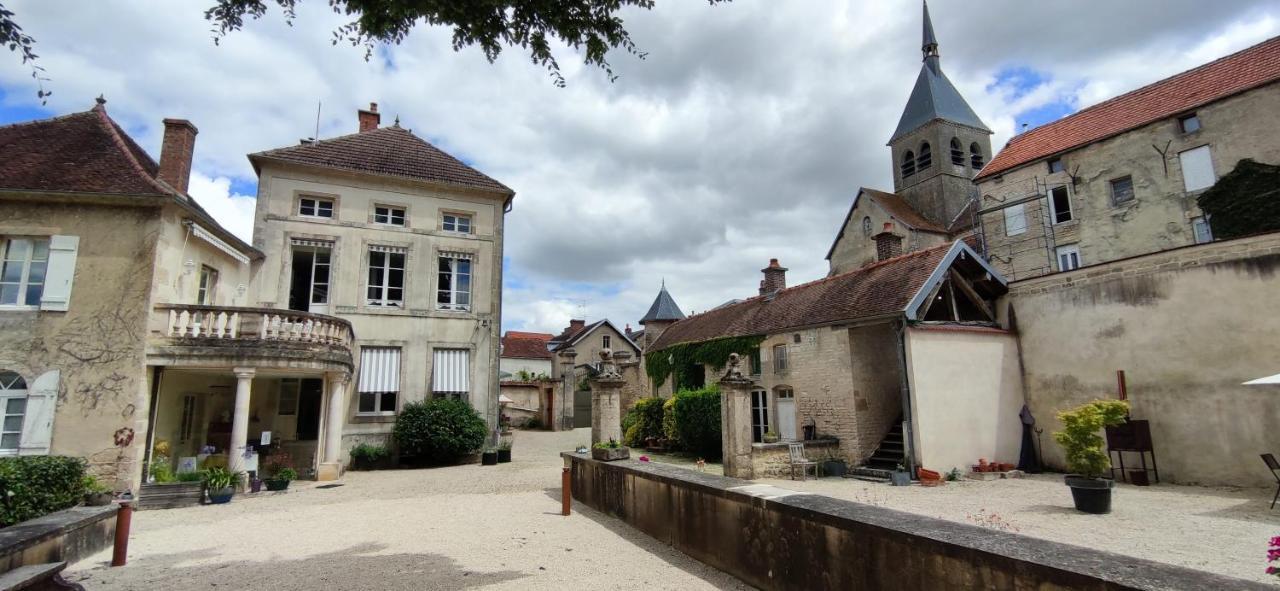 Manoir De L'Echauguette Acomodação com café da manhã Laignes Exterior foto