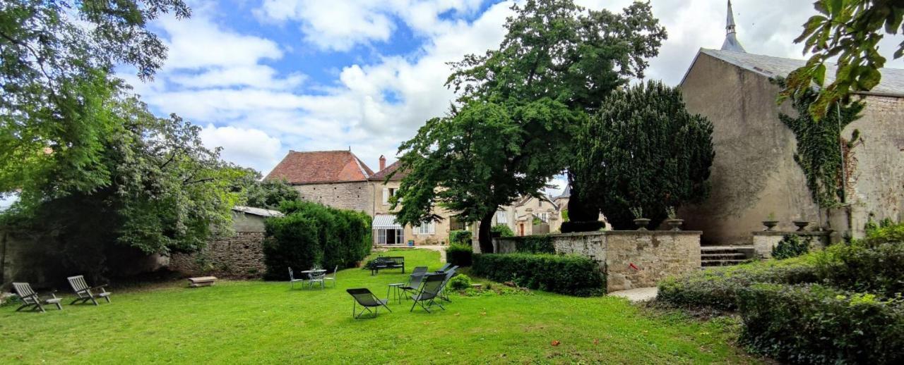 Manoir De L'Echauguette Acomodação com café da manhã Laignes Exterior foto