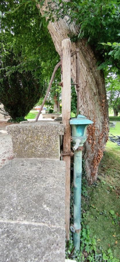 Manoir De L'Echauguette Acomodação com café da manhã Laignes Exterior foto