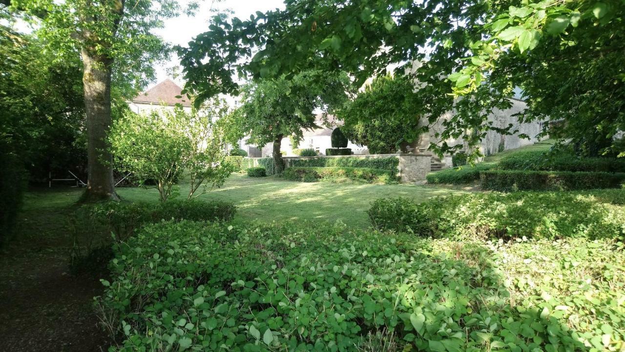 Manoir De L'Echauguette Acomodação com café da manhã Laignes Exterior foto